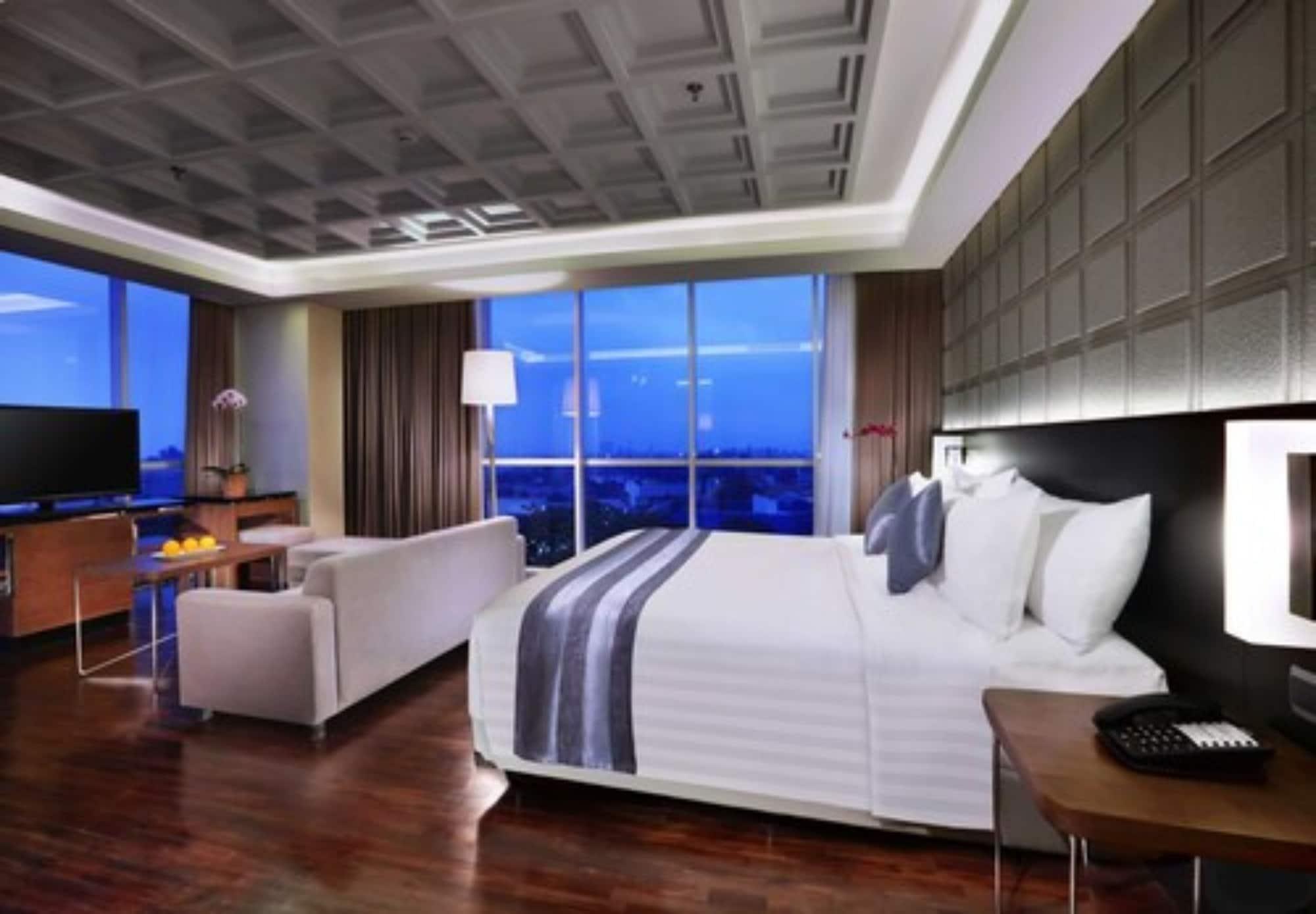 Aston Pasteur Hotel Bandung Ngoại thất bức ảnh